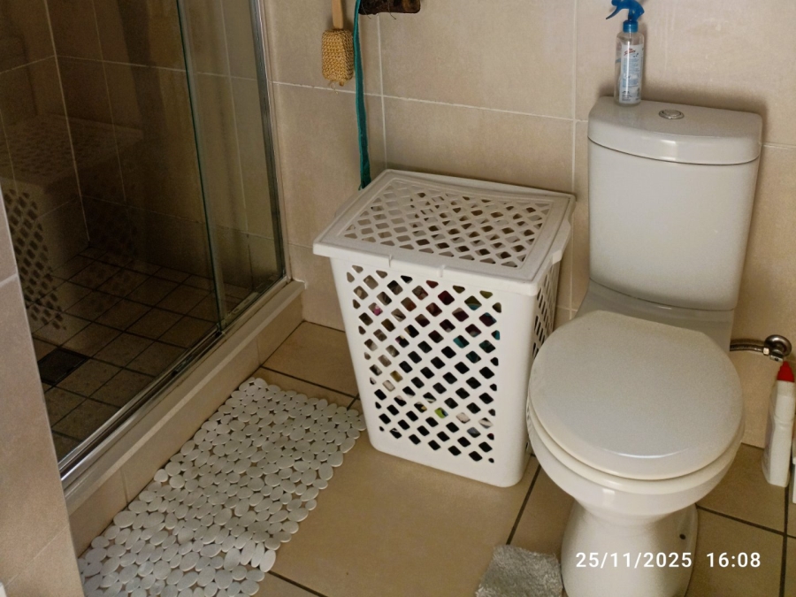 To Let 1 Bedroom Property for Rent in Olivedale Gauteng