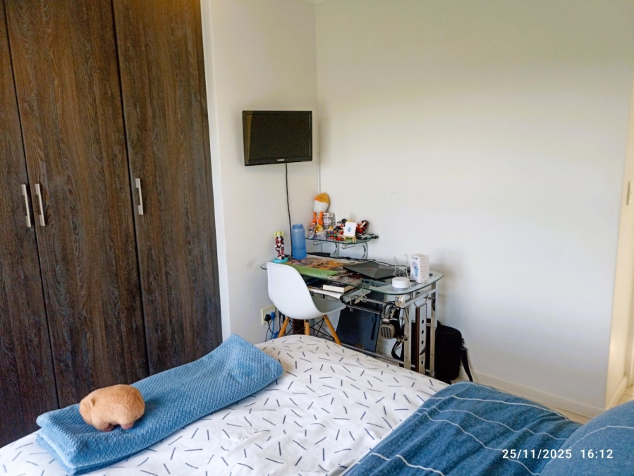 To Let 1 Bedroom Property for Rent in Olivedale Gauteng