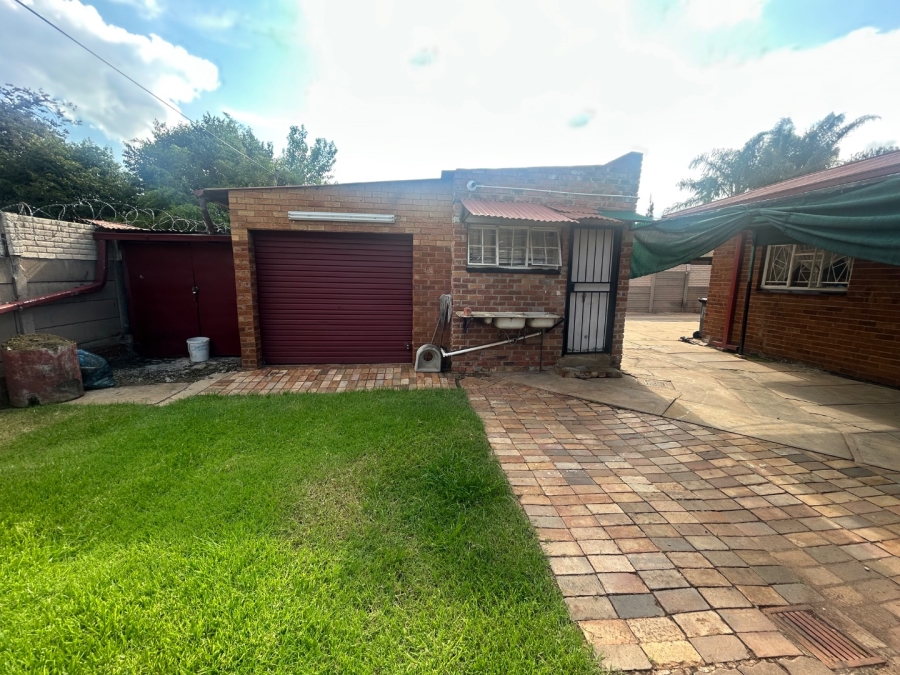 3 Bedroom Property for Sale in West Park Gauteng