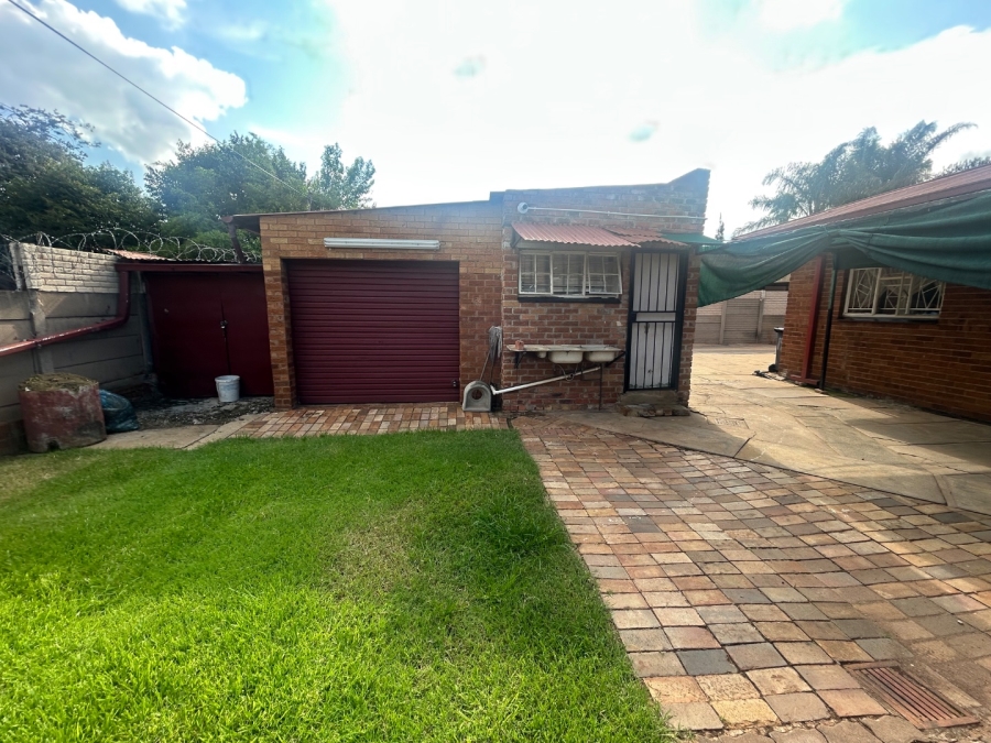 3 Bedroom Property for Sale in West Park Gauteng