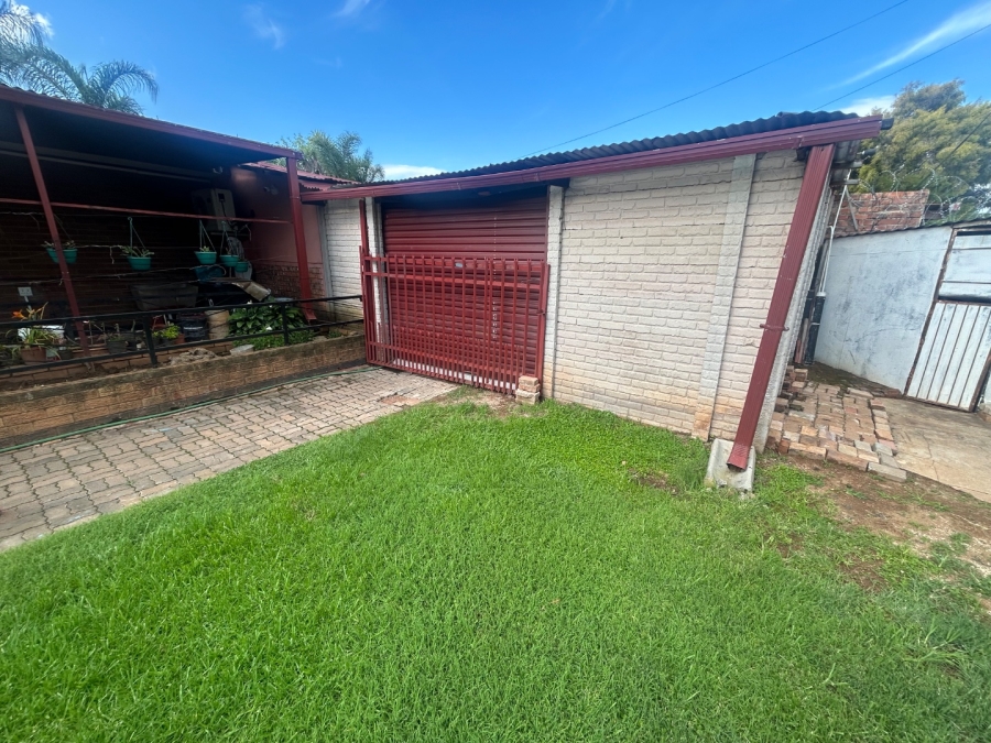 3 Bedroom Property for Sale in West Park Gauteng