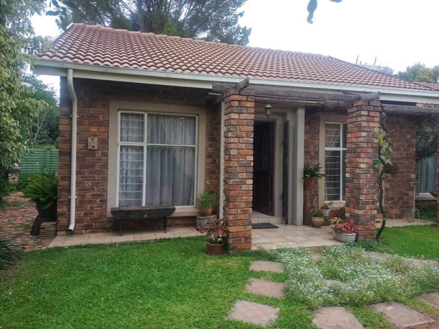 7 Bedroom Property for Sale in Pretoria North Gauteng
