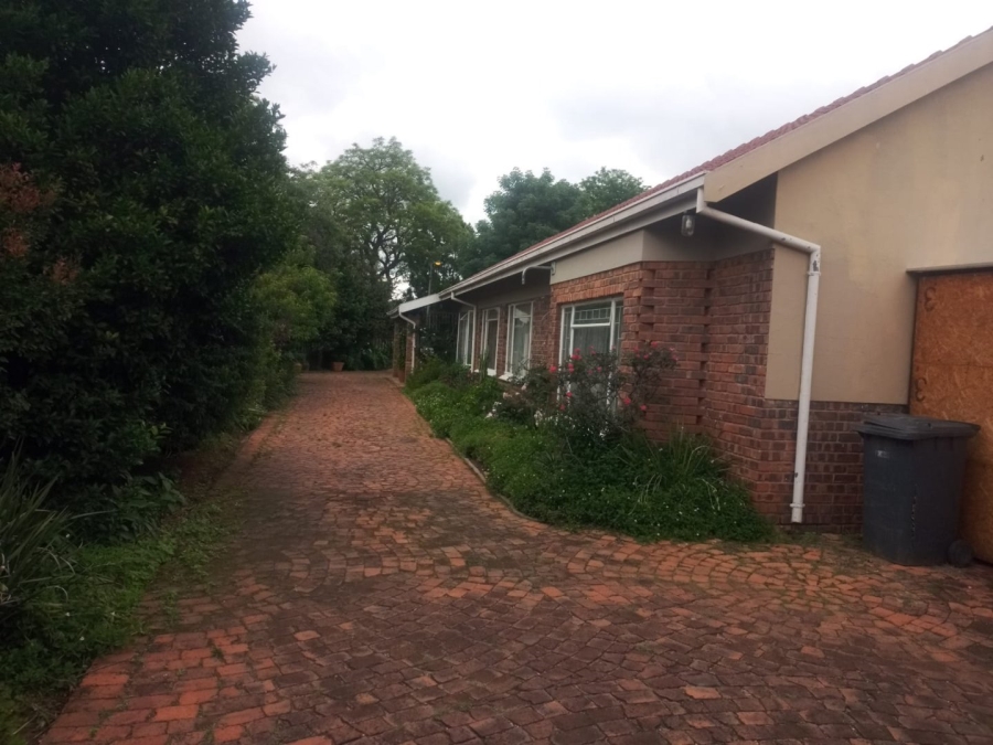 7 Bedroom Property for Sale in Pretoria North Gauteng