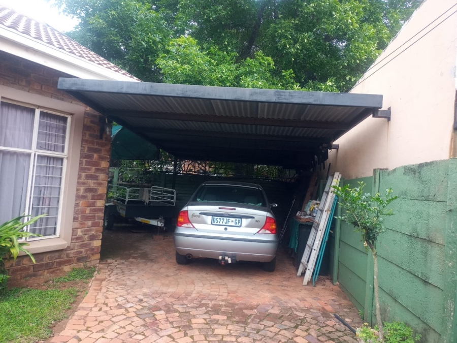 7 Bedroom Property for Sale in Pretoria North Gauteng