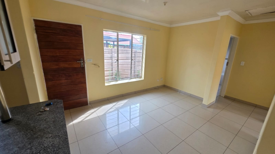 To Let 2 Bedroom Property for Rent in The Orchards Gauteng