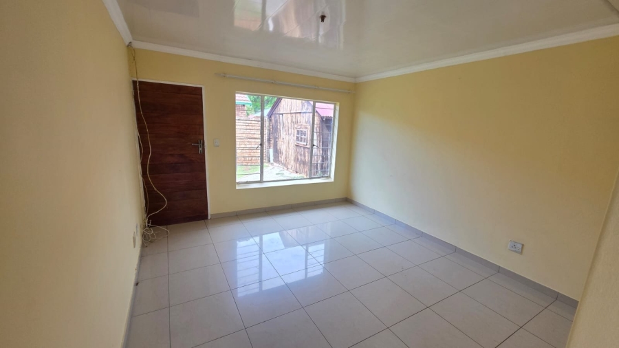 To Let 2 Bedroom Property for Rent in The Orchards Gauteng