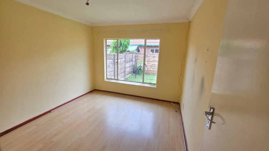 To Let 2 Bedroom Property for Rent in The Orchards Gauteng