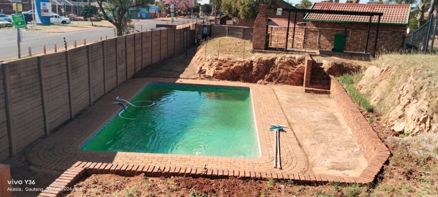 To Let 2 Bedroom Property for Rent in The Orchards Gauteng
