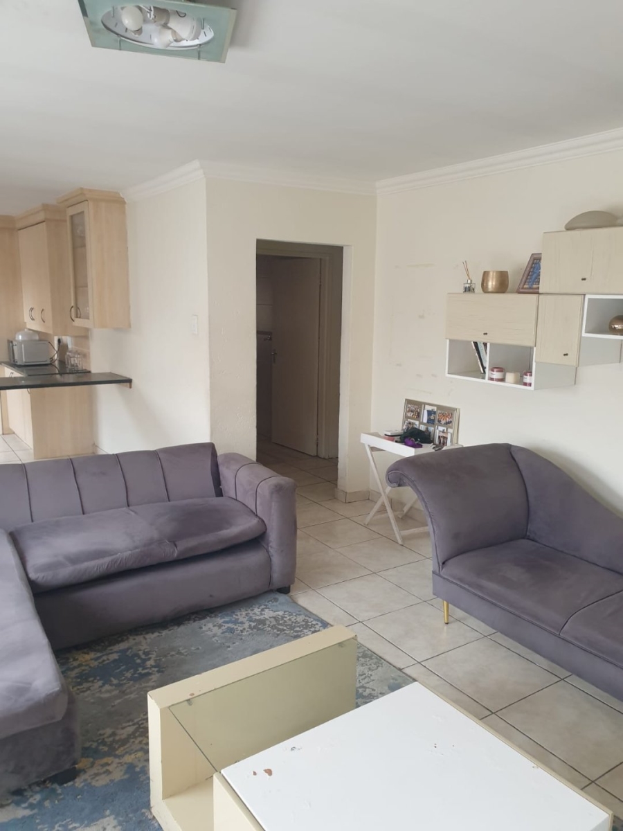 3 Bedroom Property for Sale in Sonneveld Gauteng