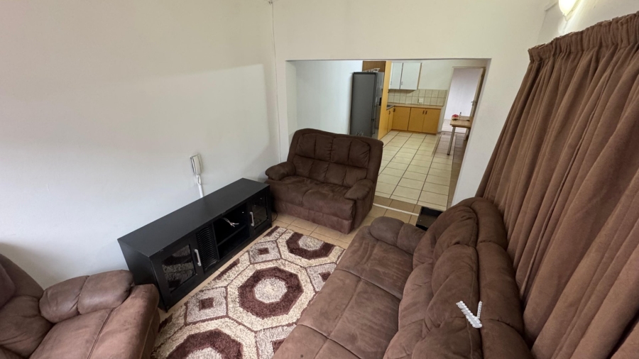 1 Bedroom Property for Sale in Wierda Park Gauteng