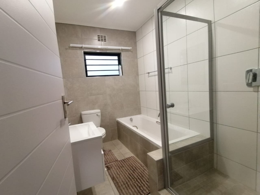 To Let 4 Bedroom Property for Rent in Danville Gauteng