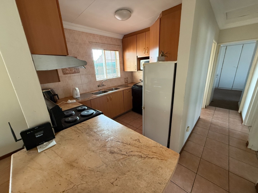 3 Bedroom Property for Sale in Die Hoewes Gauteng