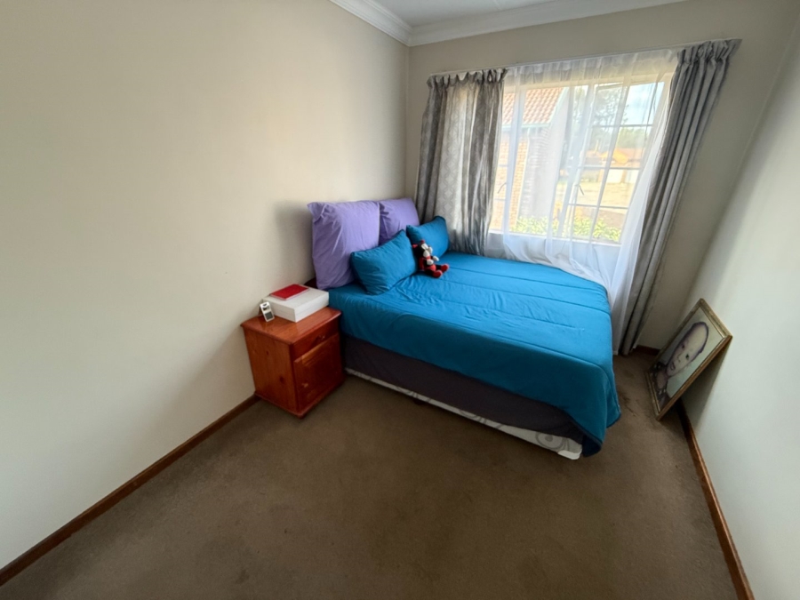 3 Bedroom Property for Sale in Die Hoewes Gauteng