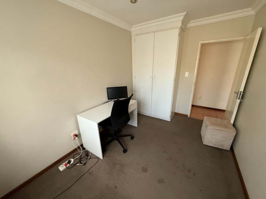 3 Bedroom Property for Sale in Die Hoewes Gauteng