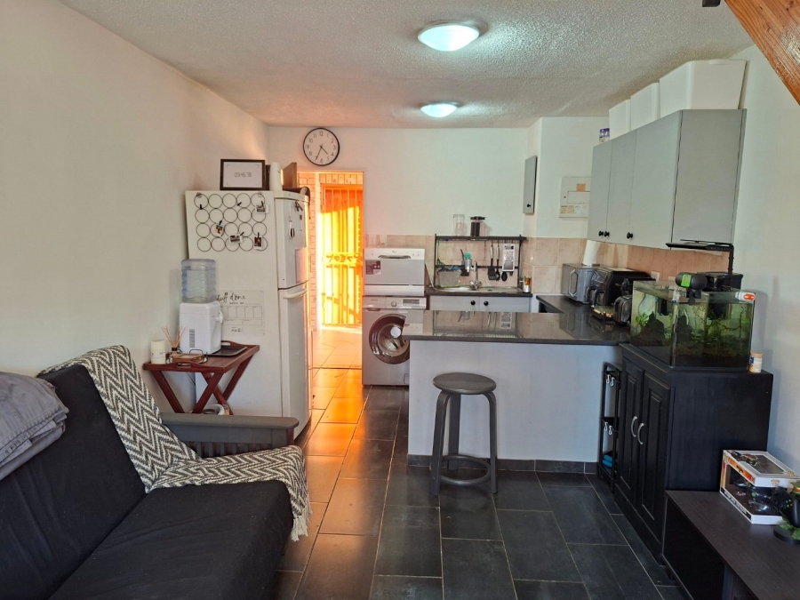 1 Bedroom Property for Sale in Hatfield Gauteng