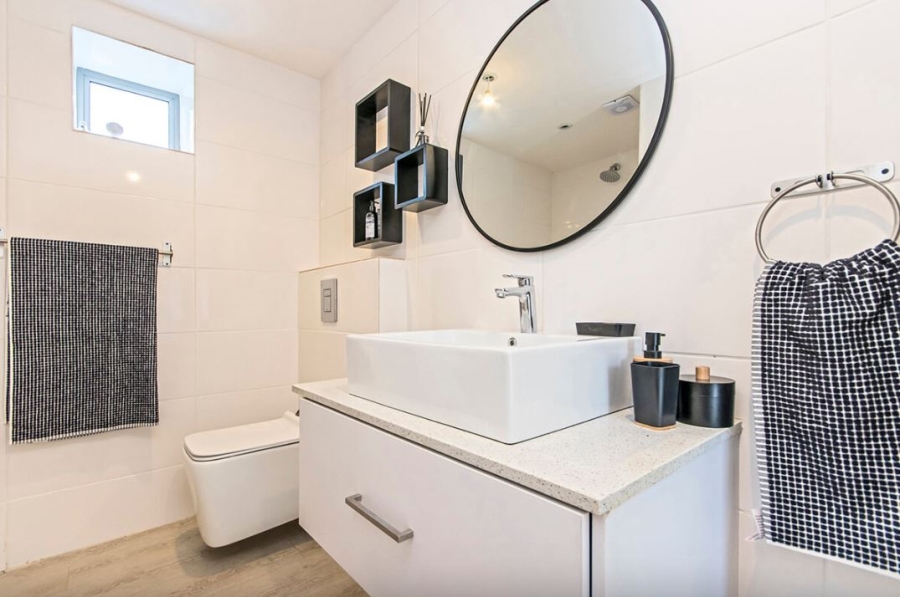 2 Bedroom Property for Sale in Nietgedacht Gauteng