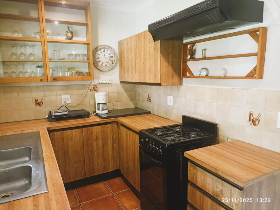 To Let 2 Bedroom Property for Rent in Bromhof Gauteng