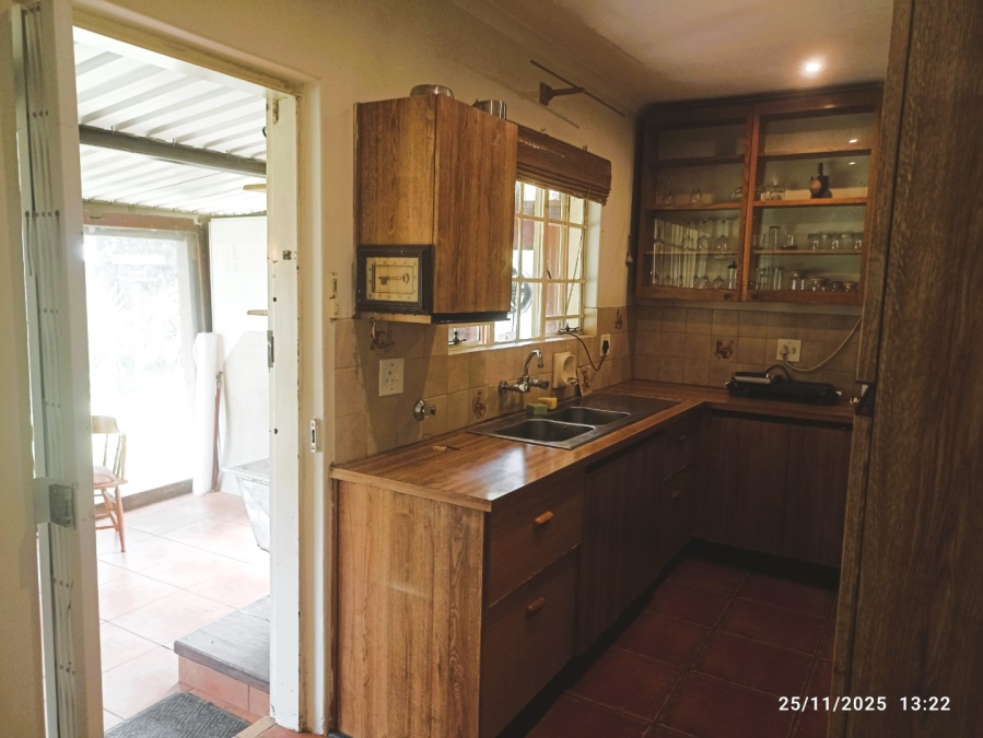 To Let 2 Bedroom Property for Rent in Bromhof Gauteng