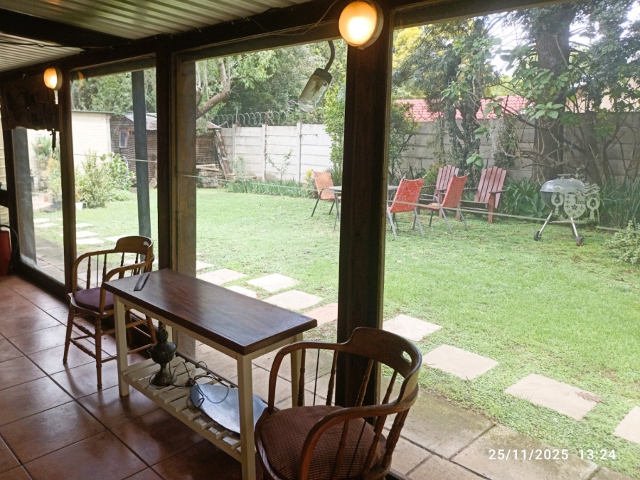 To Let 2 Bedroom Property for Rent in Bromhof Gauteng