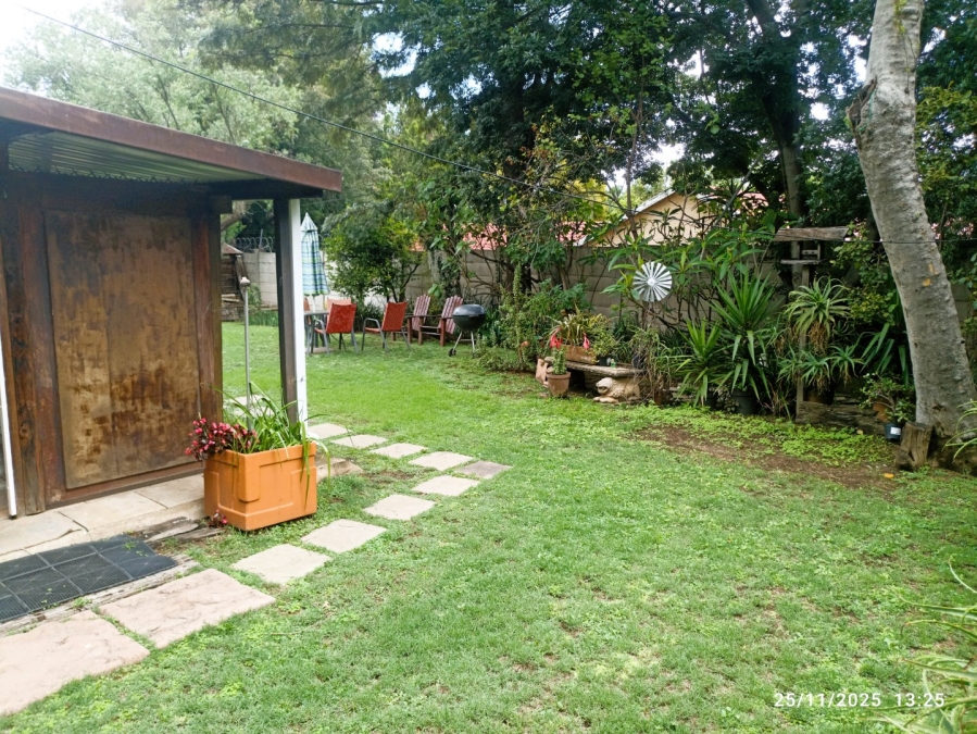 To Let 2 Bedroom Property for Rent in Bromhof Gauteng