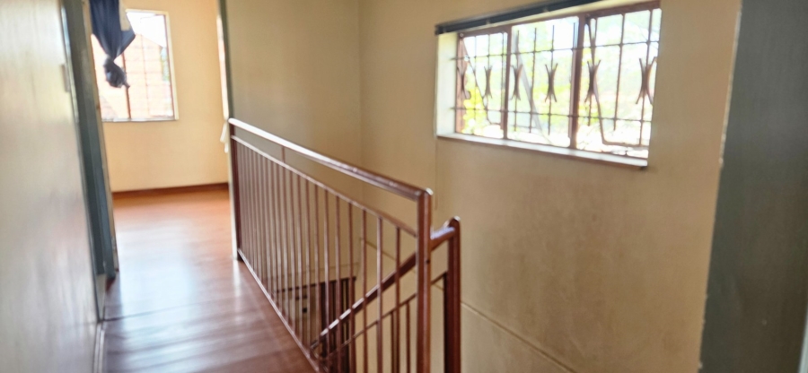 2 Bedroom Property for Sale in Fontainebleau Gauteng