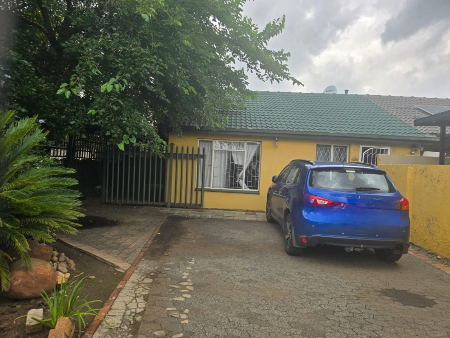 To Let 2 Bedroom Property for Rent in Witfield Gauteng