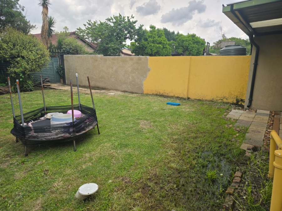 To Let 2 Bedroom Property for Rent in Witfield Gauteng