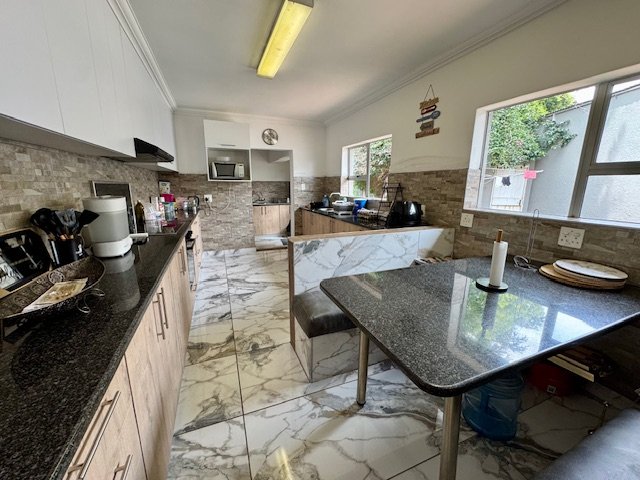 4 Bedroom Property for Sale in Birchleigh Gauteng