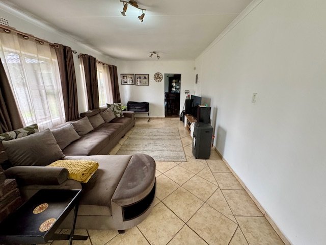 4 Bedroom Property for Sale in Birchleigh Gauteng