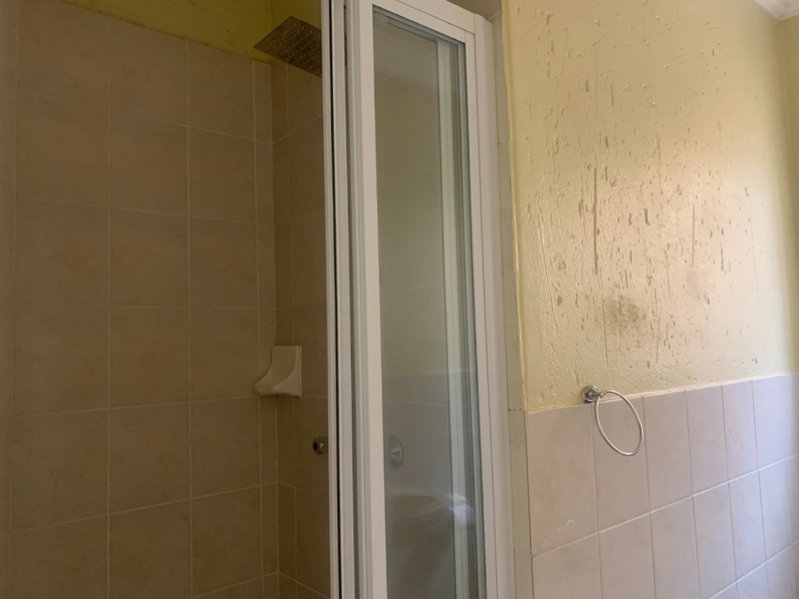 To Let 2 Bedroom Property for Rent in Heuwelsig Estate Gauteng