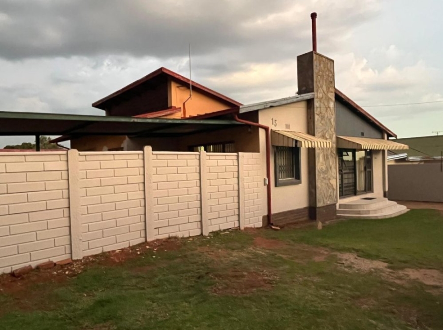 3 Bedroom Property for Sale in Dawnview Gauteng
