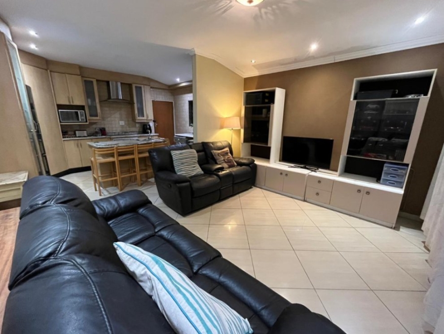 3 Bedroom Property for Sale in Dawnview Gauteng