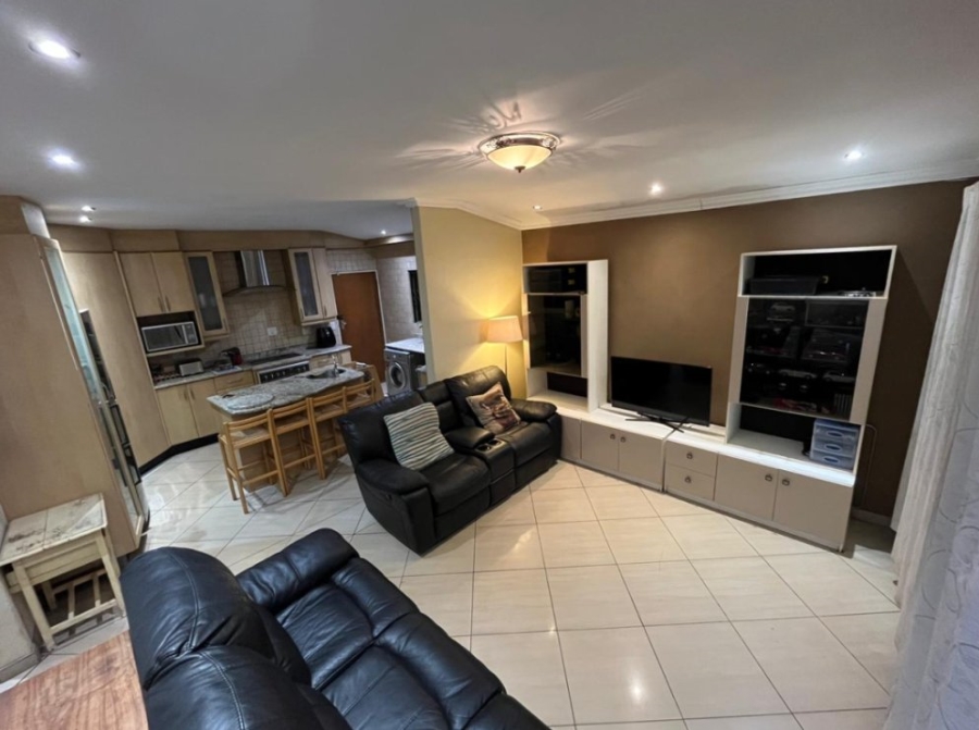 3 Bedroom Property for Sale in Dawnview Gauteng