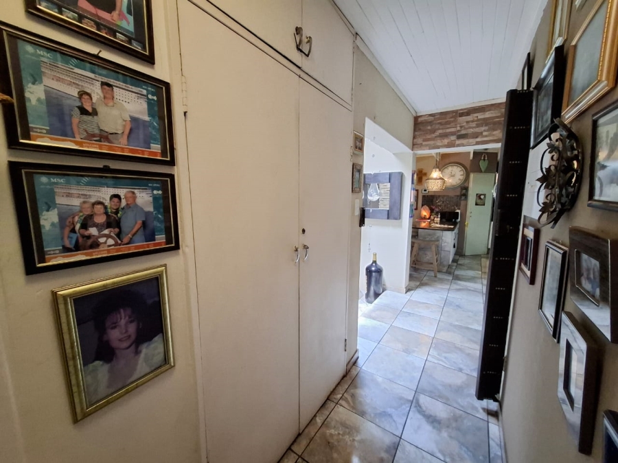 4 Bedroom Property for Sale in Florauna Gauteng