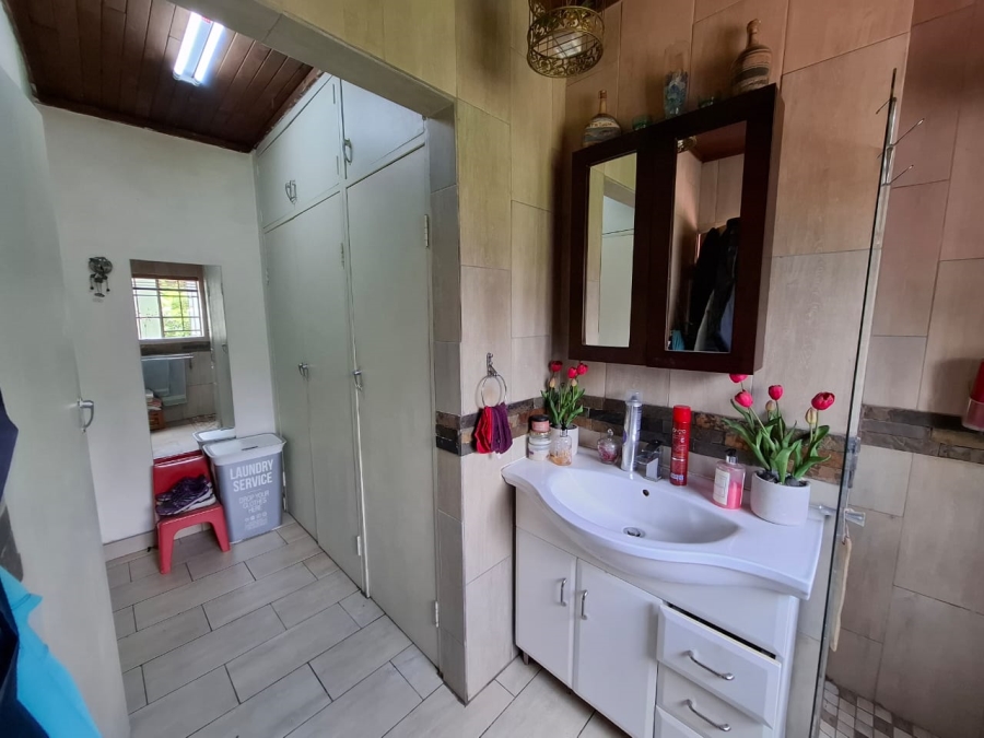 4 Bedroom Property for Sale in Florauna Gauteng