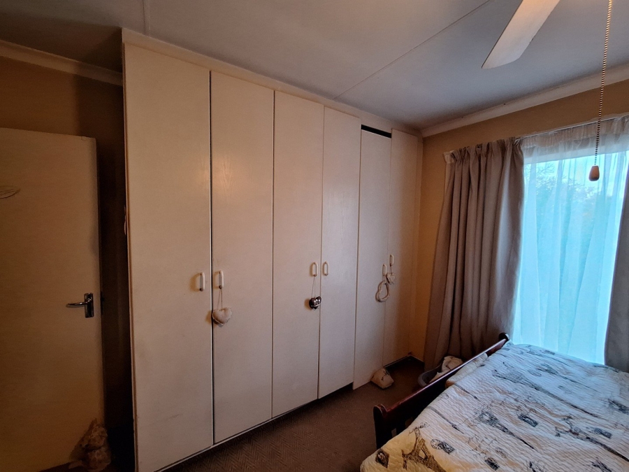 3 Bedroom Property for Sale in Heuwelsig Estate Gauteng