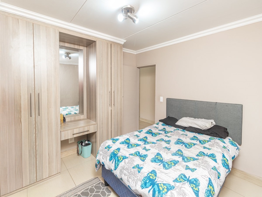 2 Bedroom Property for Sale in Pretoria North Gauteng