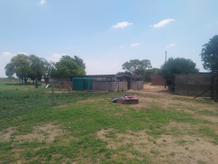 Commercial Property for Sale in Kromdraai Gauteng