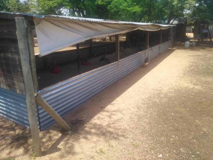 Commercial Property for Sale in Kromdraai Gauteng