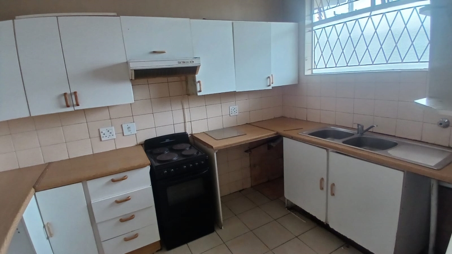To Let 2 Bedroom Property for Rent in Bedford Gardens Gauteng