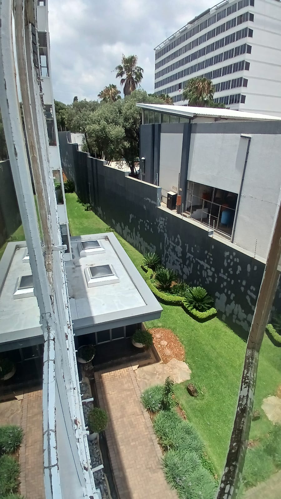 To Let 2 Bedroom Property for Rent in Bedford Gardens Gauteng