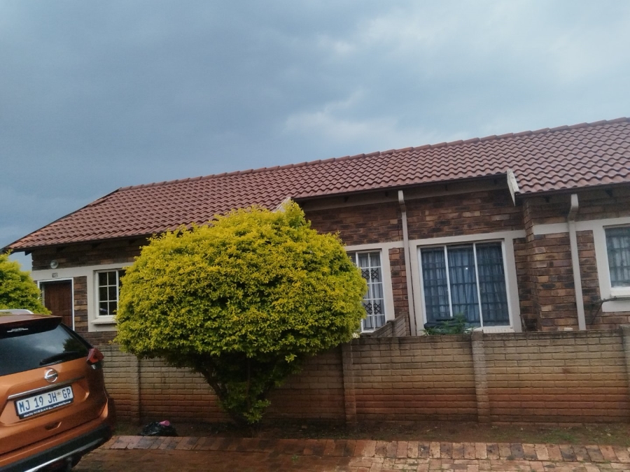 To Let 2 Bedroom Property for Rent in The Orchards Gauteng