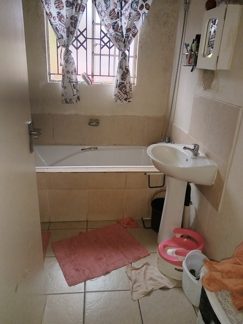 To Let 2 Bedroom Property for Rent in The Orchards Gauteng