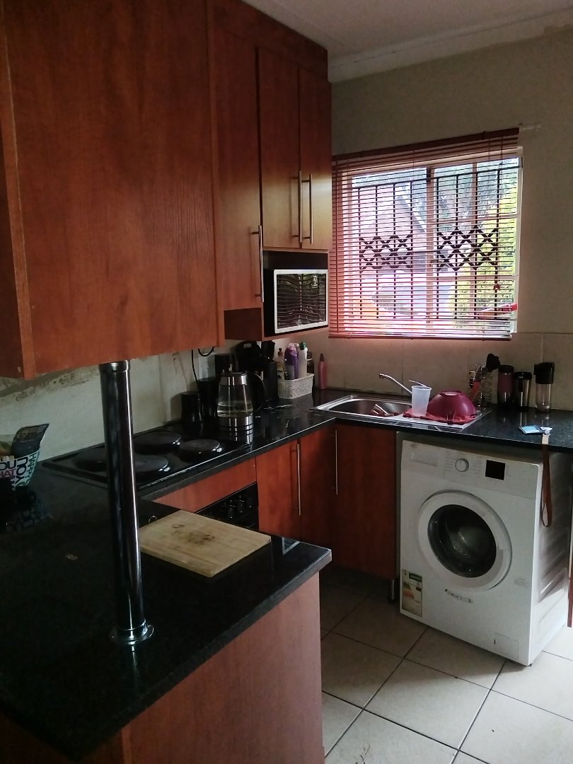 To Let 2 Bedroom Property for Rent in The Orchards Gauteng
