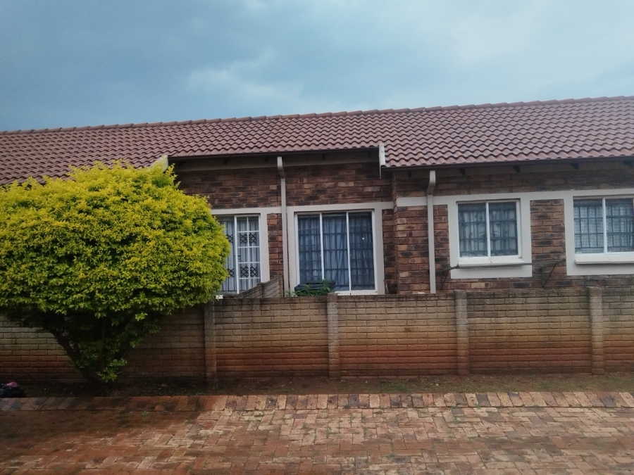 To Let 2 Bedroom Property for Rent in The Orchards Gauteng