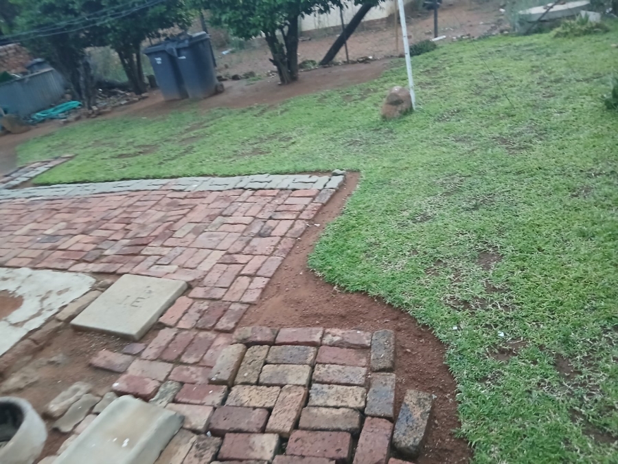 3 Bedroom Property for Sale in Soshanguve WW Gauteng
