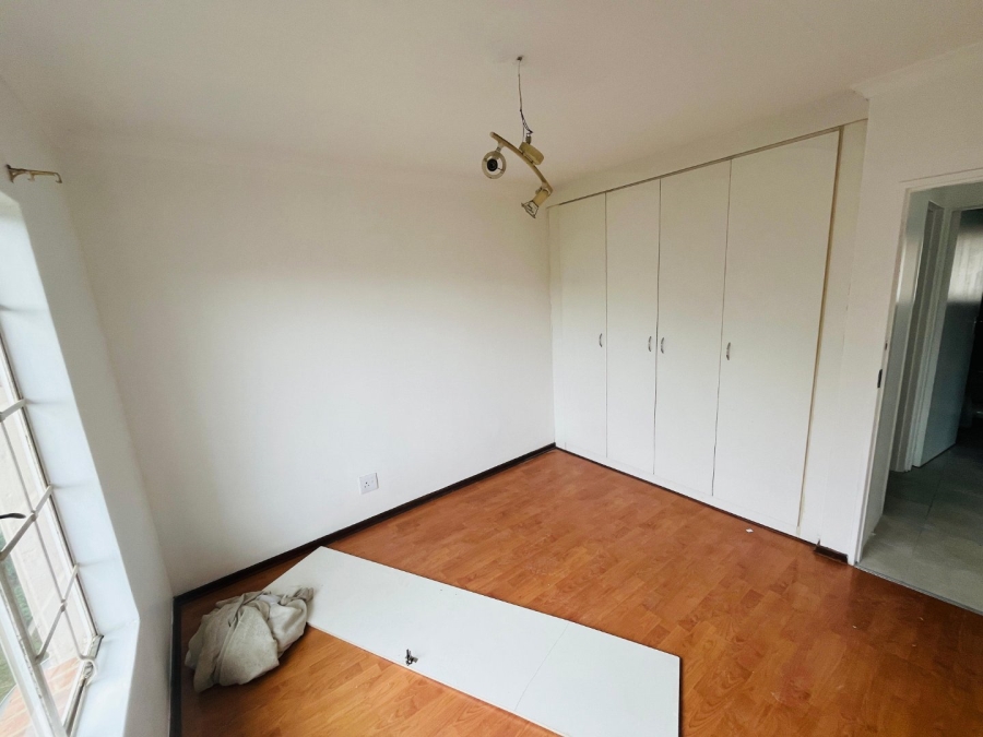 To Let 2 Bedroom Property for Rent in Buccleuch Gauteng