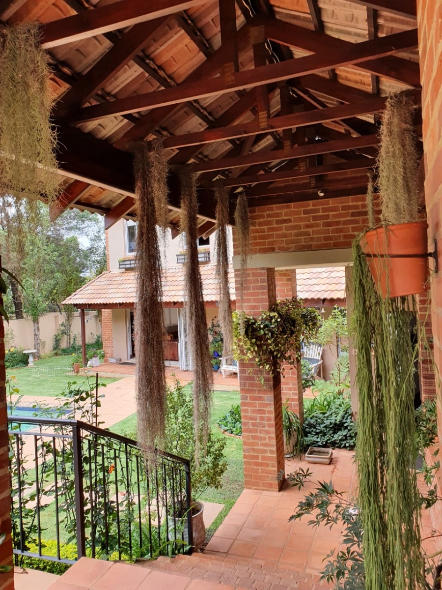 4 Bedroom Property for Sale in Waterkloof Ridge Gauteng