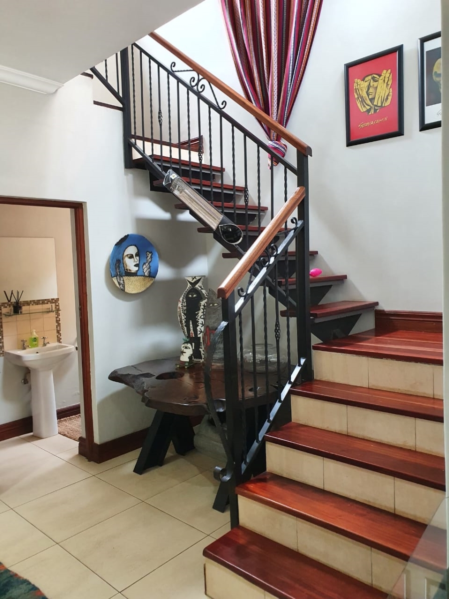 4 Bedroom Property for Sale in Waterkloof Ridge Gauteng