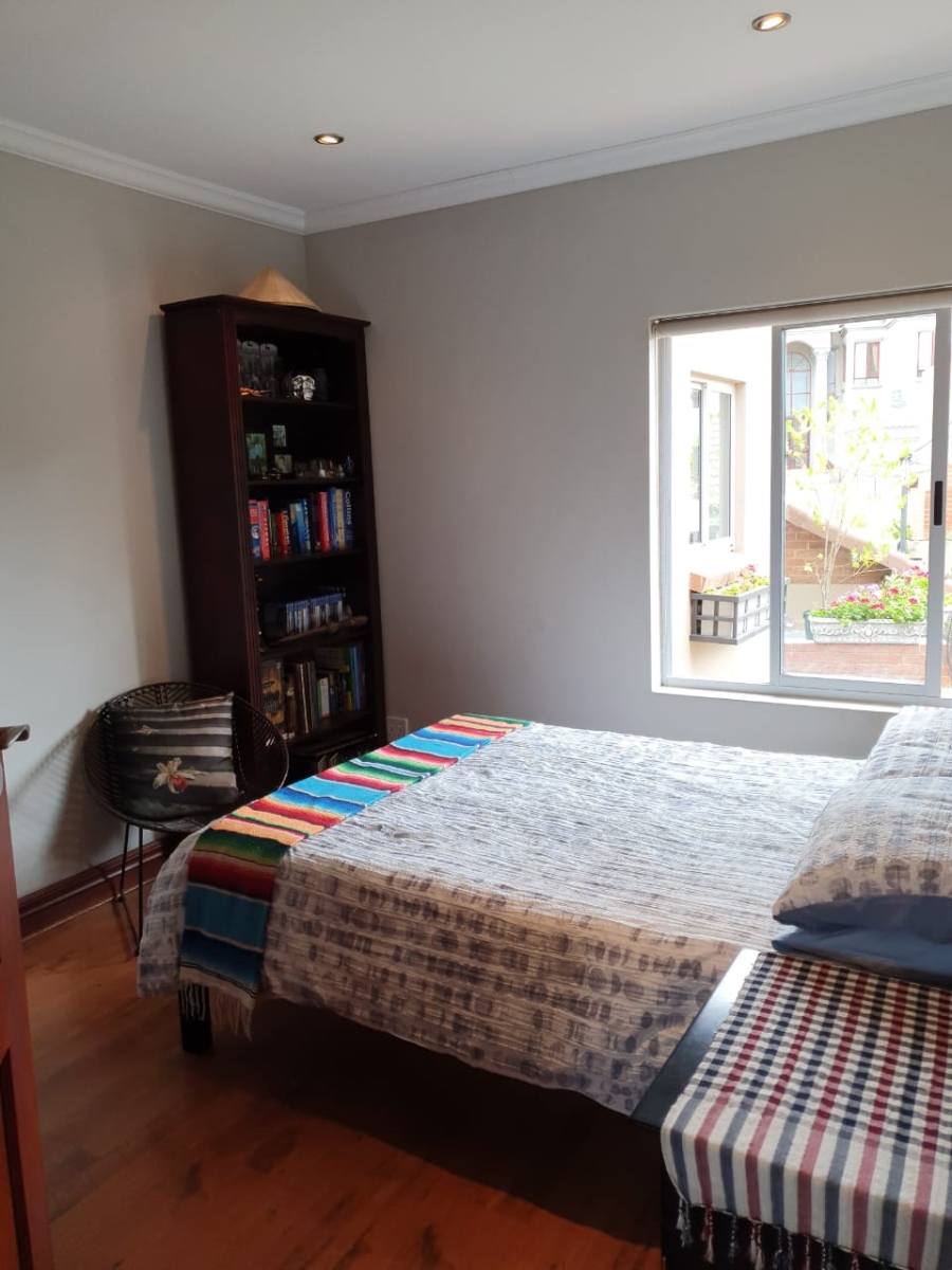 4 Bedroom Property for Sale in Waterkloof Ridge Gauteng